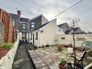 Photo 9- click for photo gallery